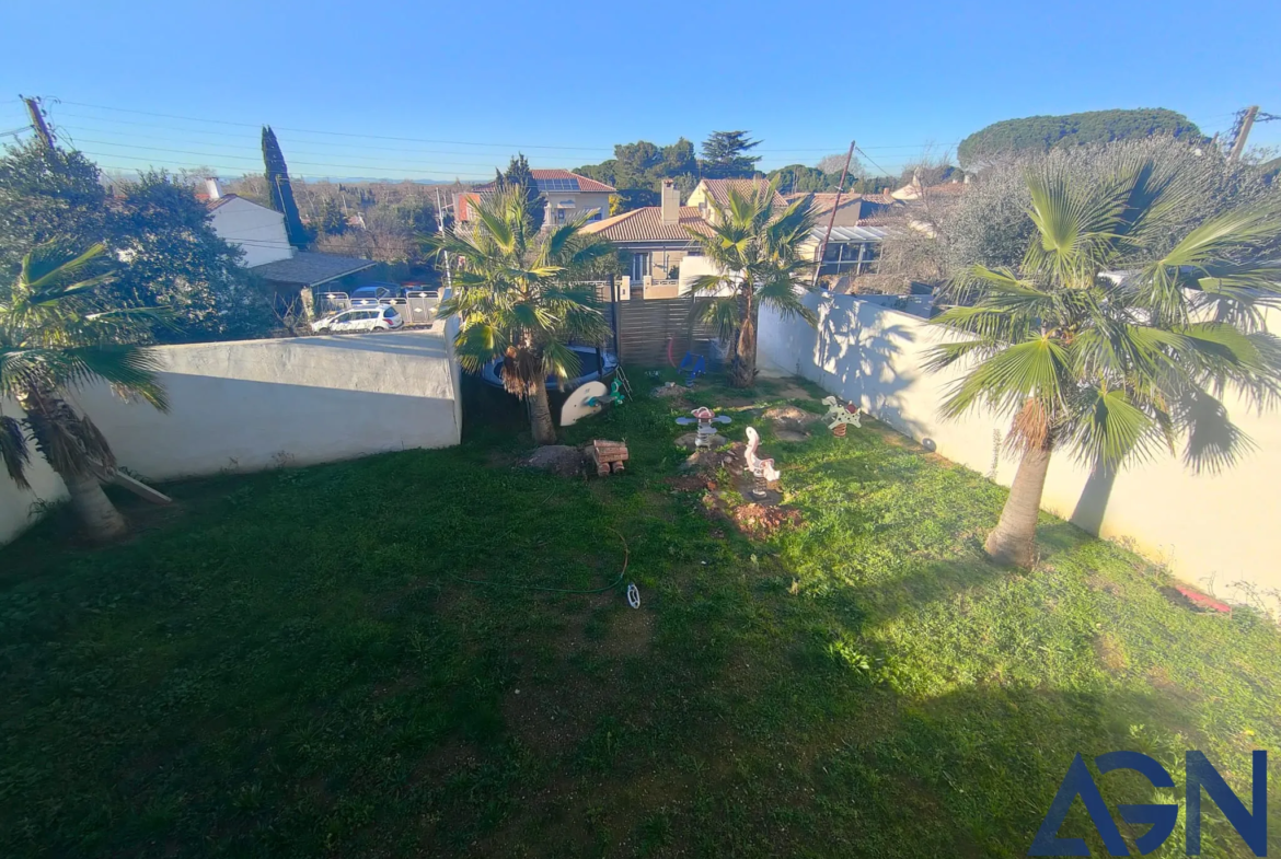 À vendre : Maison de 90 m² avec jardin à Agde 