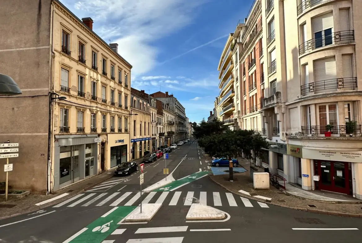 Très beau Duplex T4 Hyper Centre-Ville à Roanne 