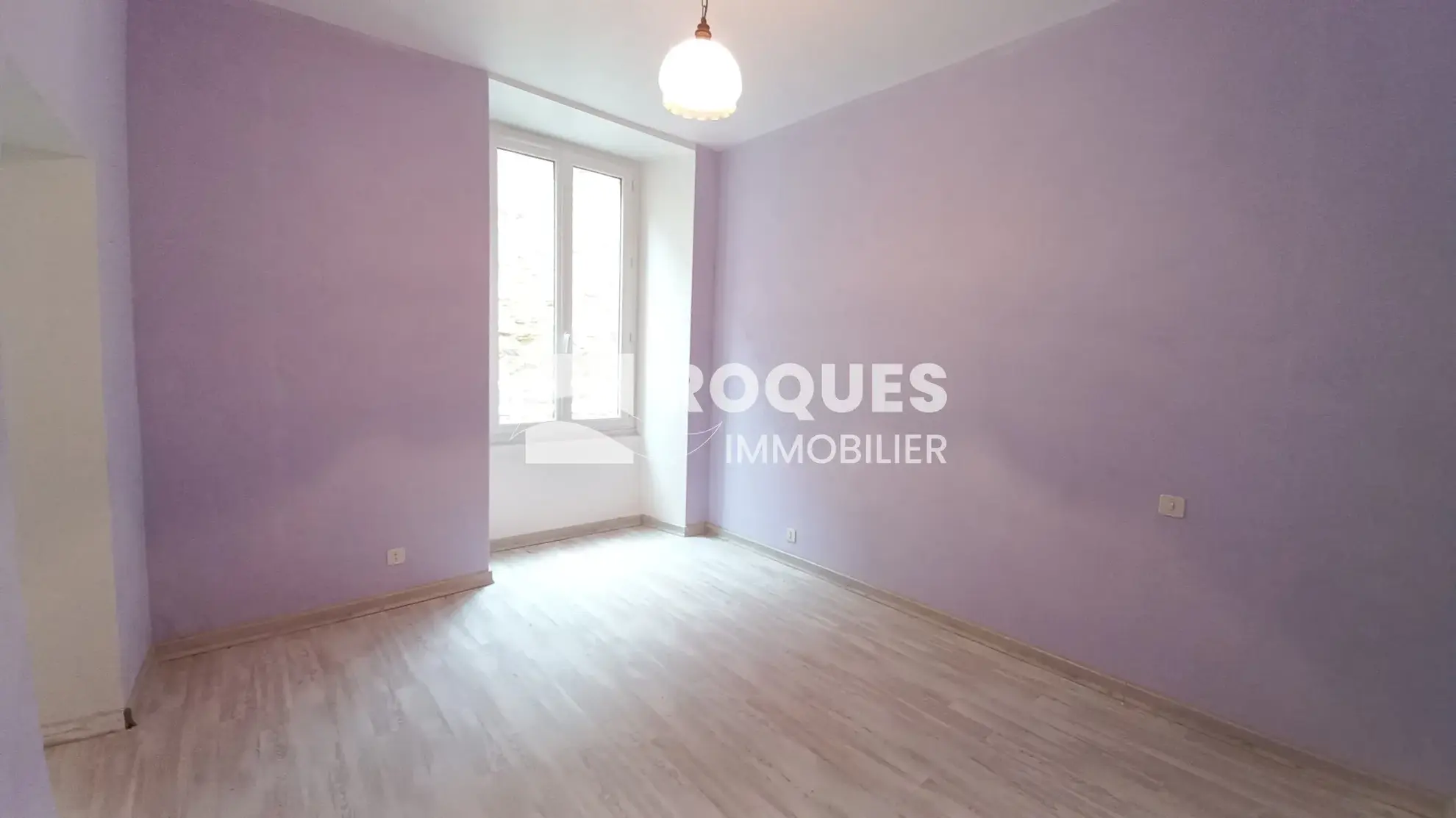 Appartement F3 1er étage avec belle terrasse à Millau 