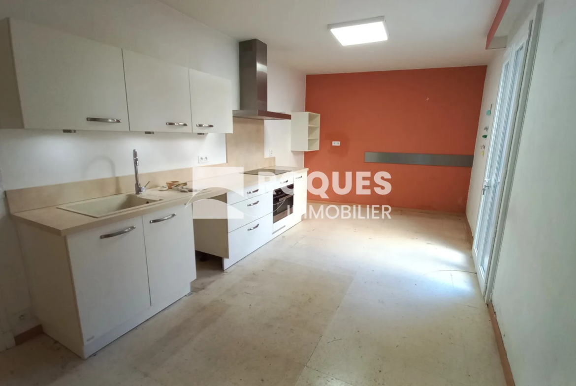 Appartement F3 1er étage avec belle terrasse à Millau 