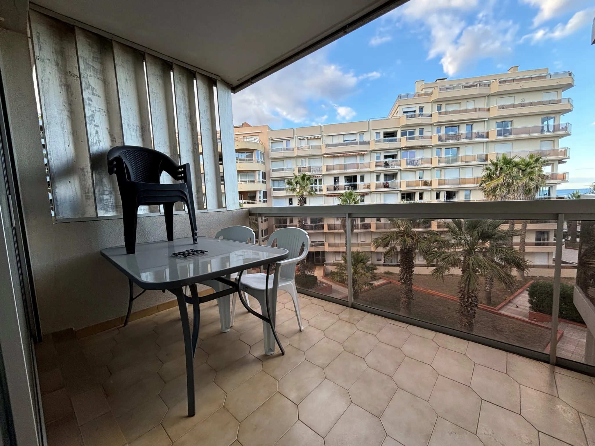 Studio en vente avec terrasse et vue mer à Canet en Roussillon 