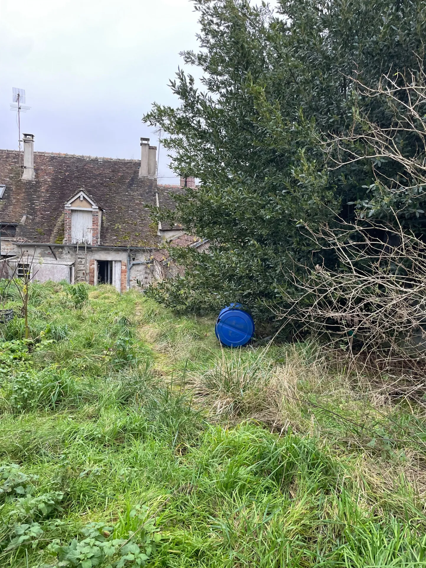 Maison de village à vendre à Rampillon avec jardin 