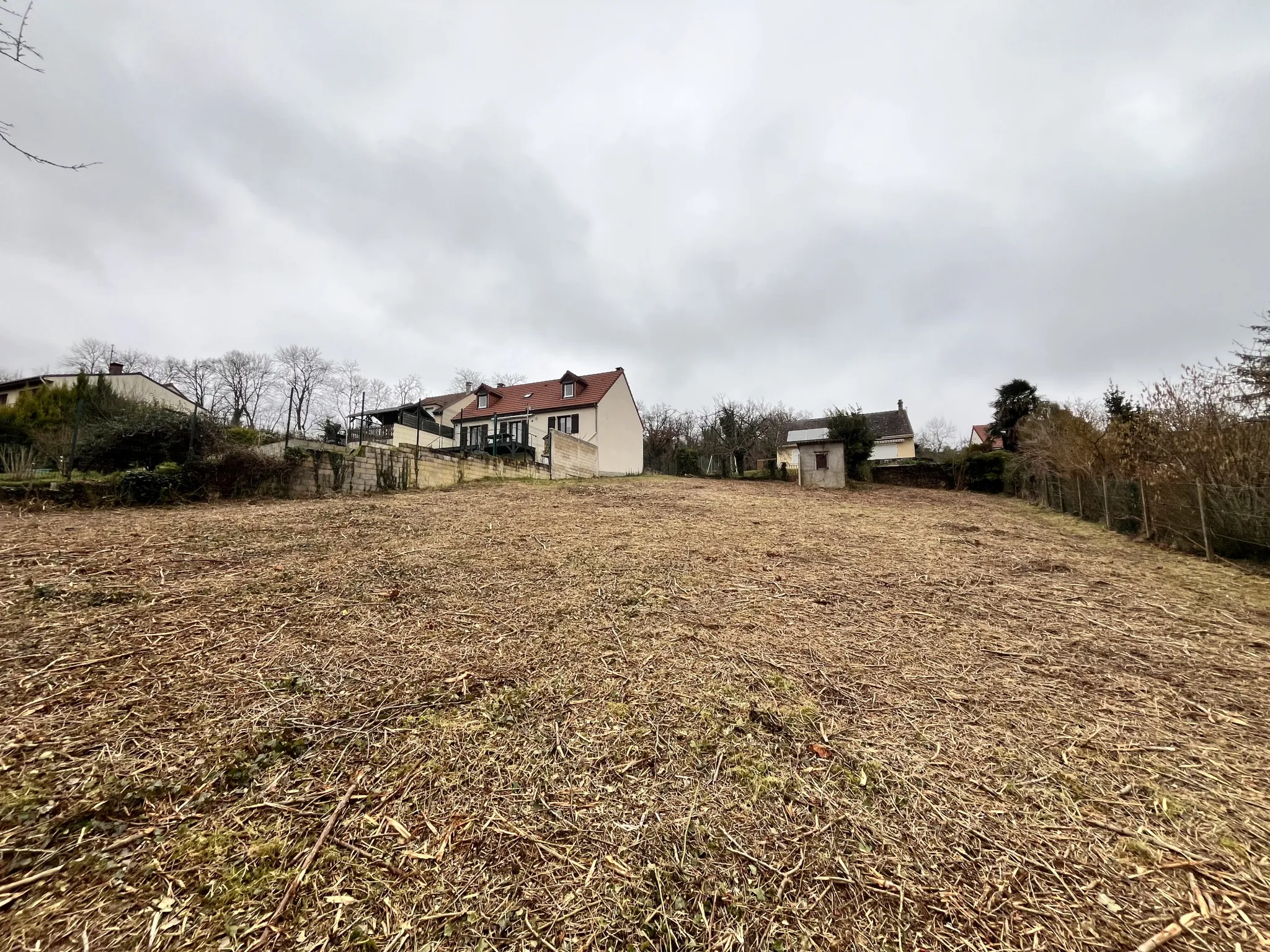 Terrain à bâtir à Étampes, 1463 m2 avec vue 