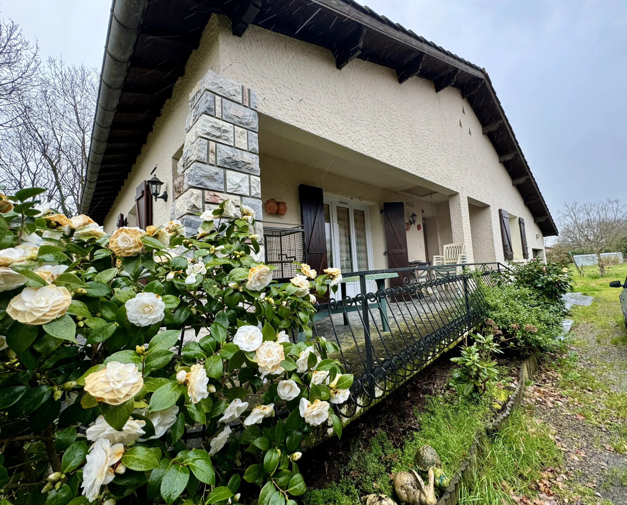 Belle maison avec terrain constructible à La Ville Dieu Du Temple 