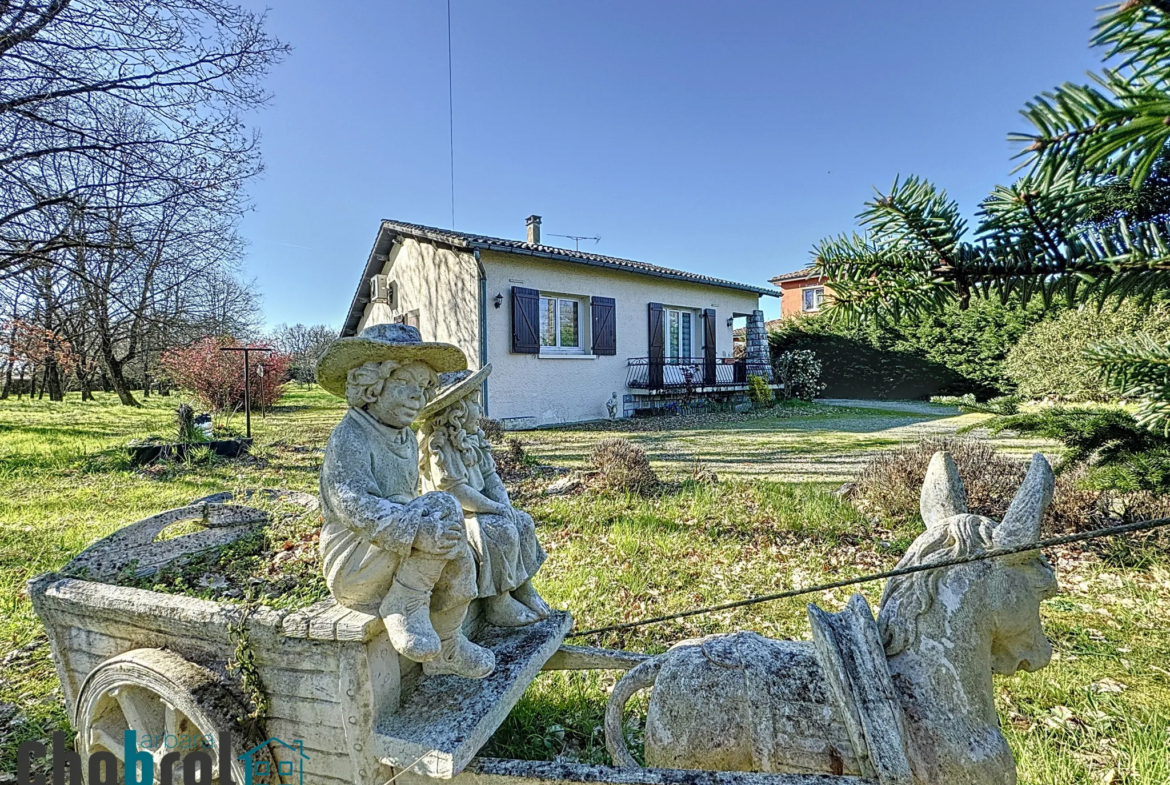 Belle maison avec terrain constructible à La Ville Dieu Du Temple 