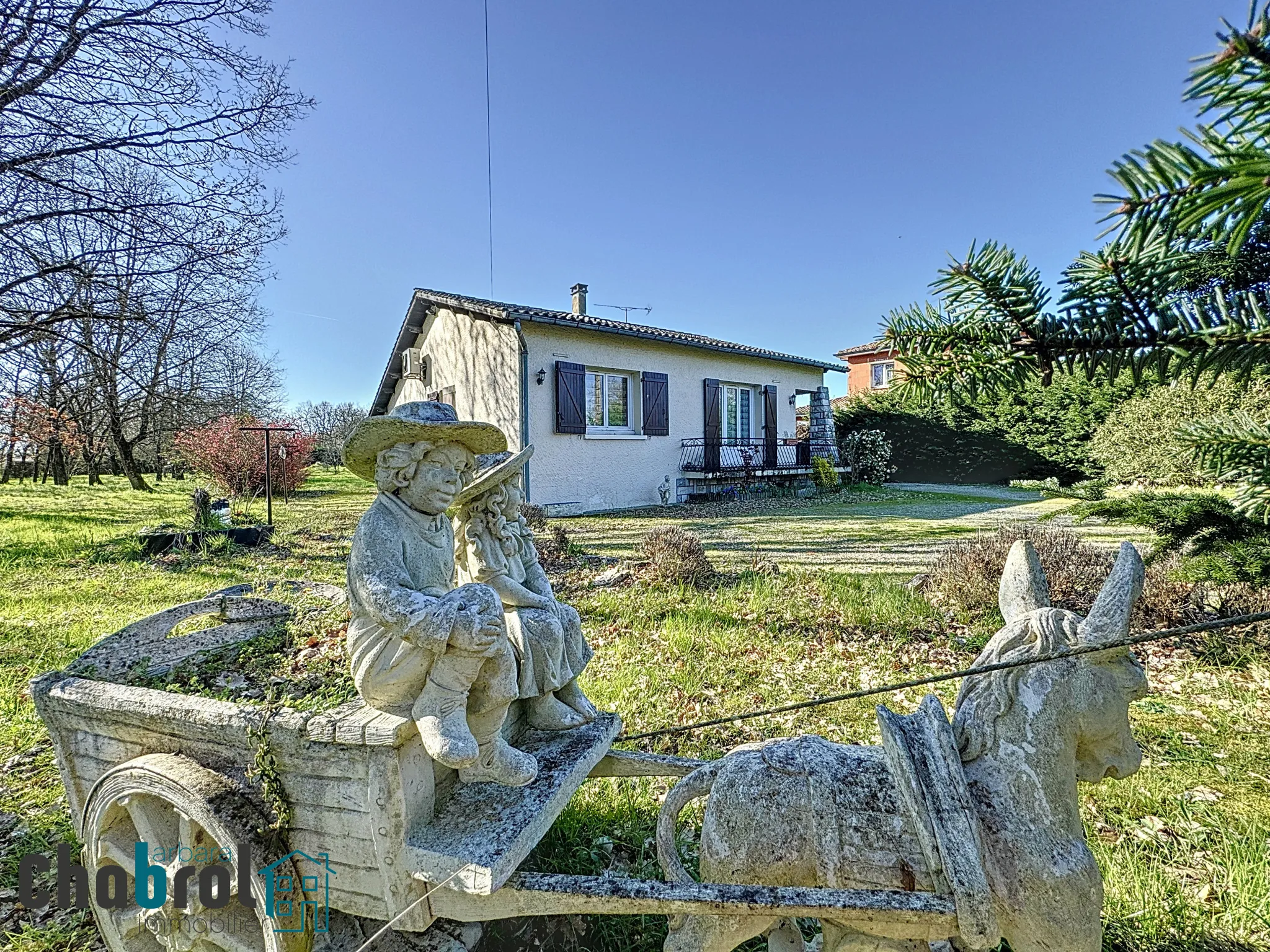 Belle maison avec terrain constructible à La Ville Dieu Du Temple 