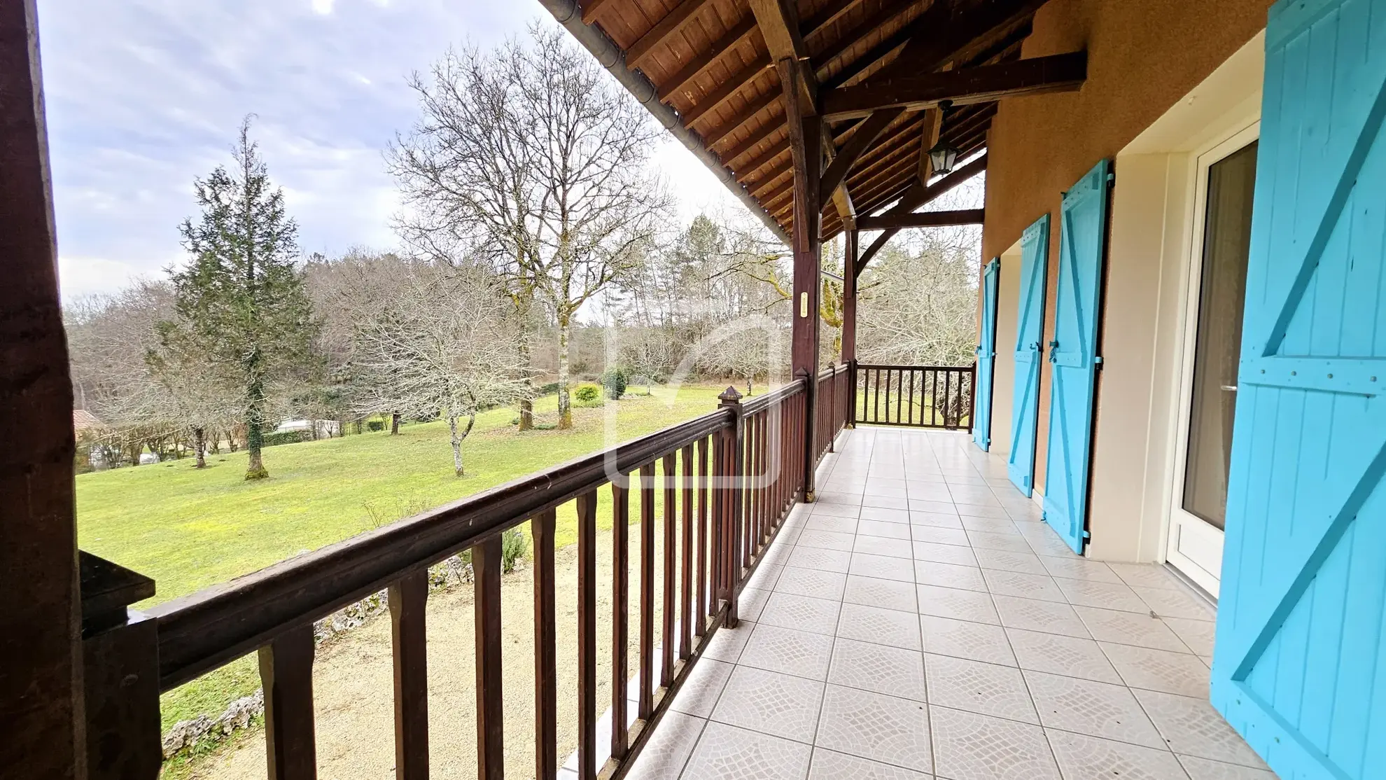 Maison calme à vendre à Savignac les Eglises 