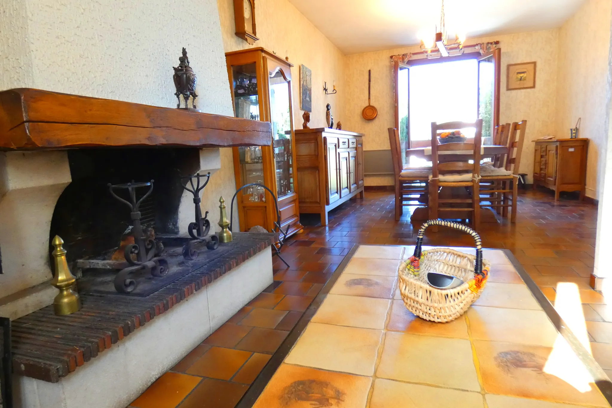 Belle maison à Arpajon sur Cère avec 6 chambres et jardin 