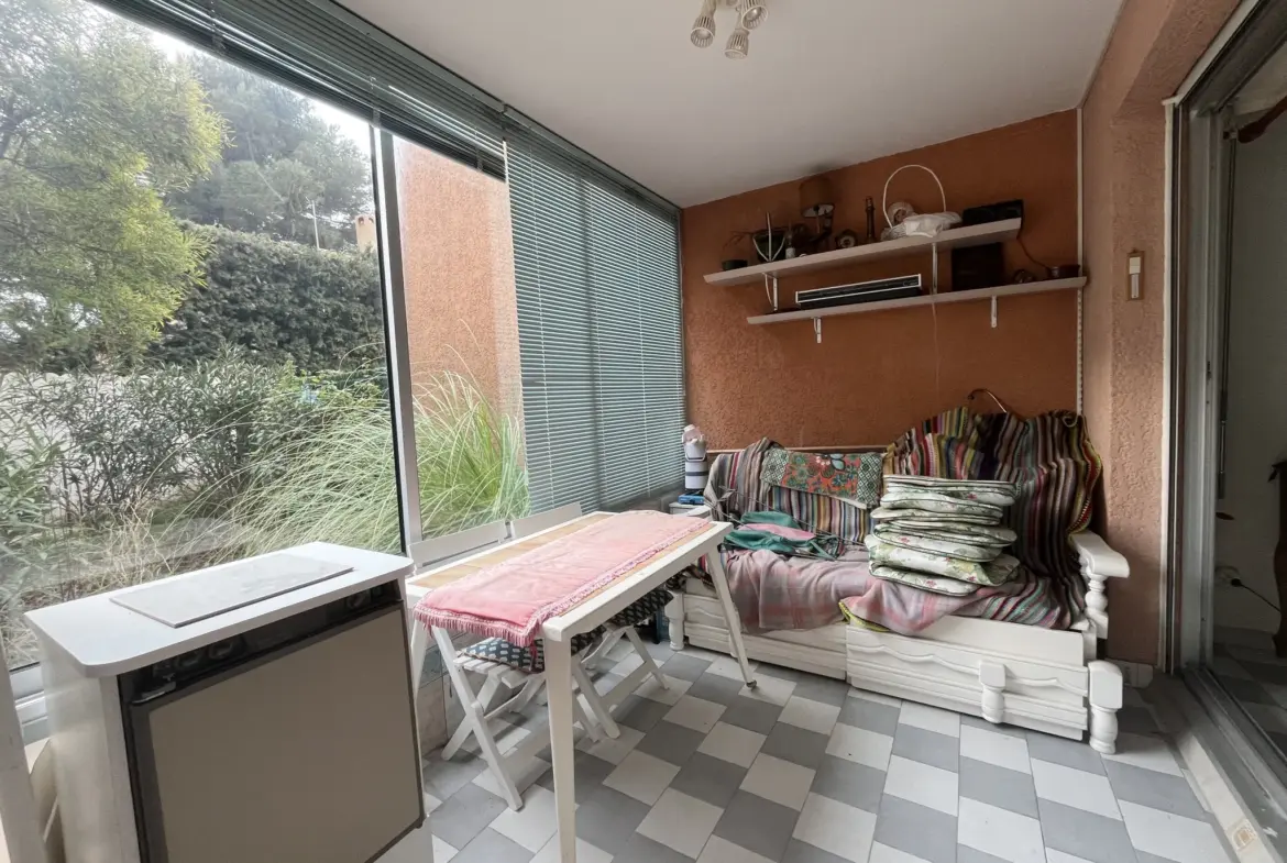 À vendre à Sausset-les-Pins - T2 avec jardin à 5 minutes de la plage 