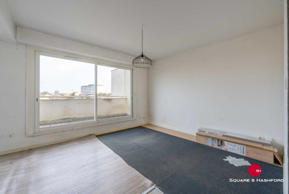 Vaste appartement T1 avec balcon et vue dégagée à Talence 