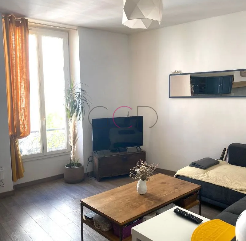 Bel appartement lumineux T2 à Gardanne 