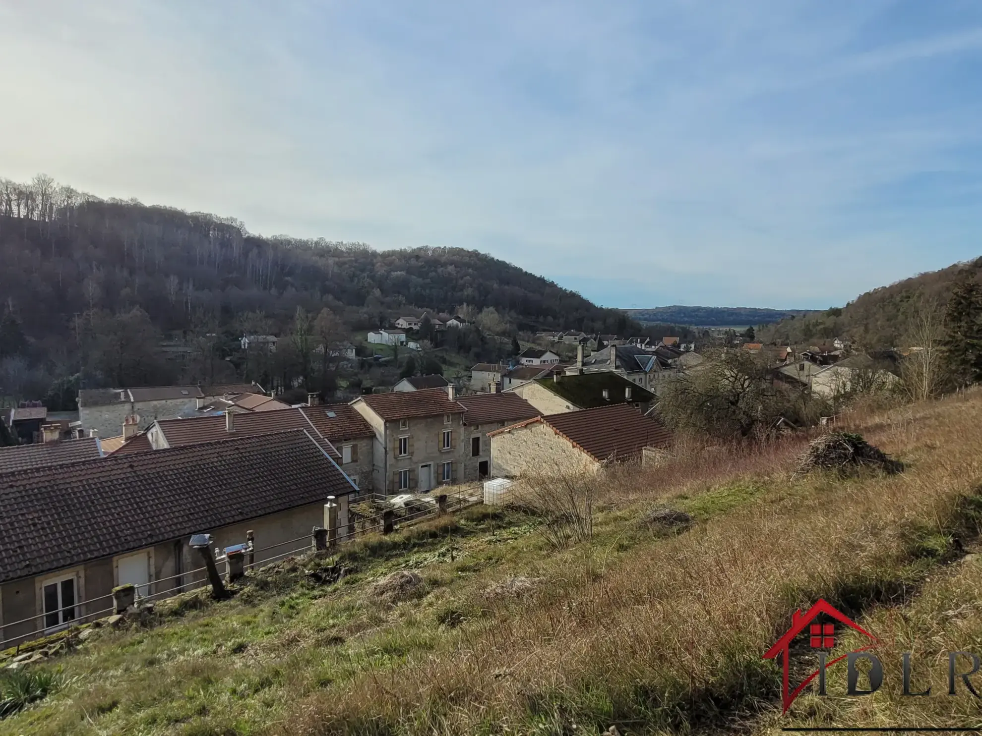 Maison à Chevillon avec Potentiel à Aménager 