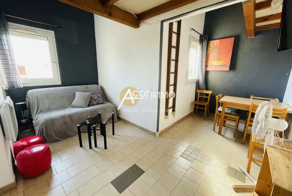 À vendre: Appartement T2 en duplex aux Sablettes avec parking 