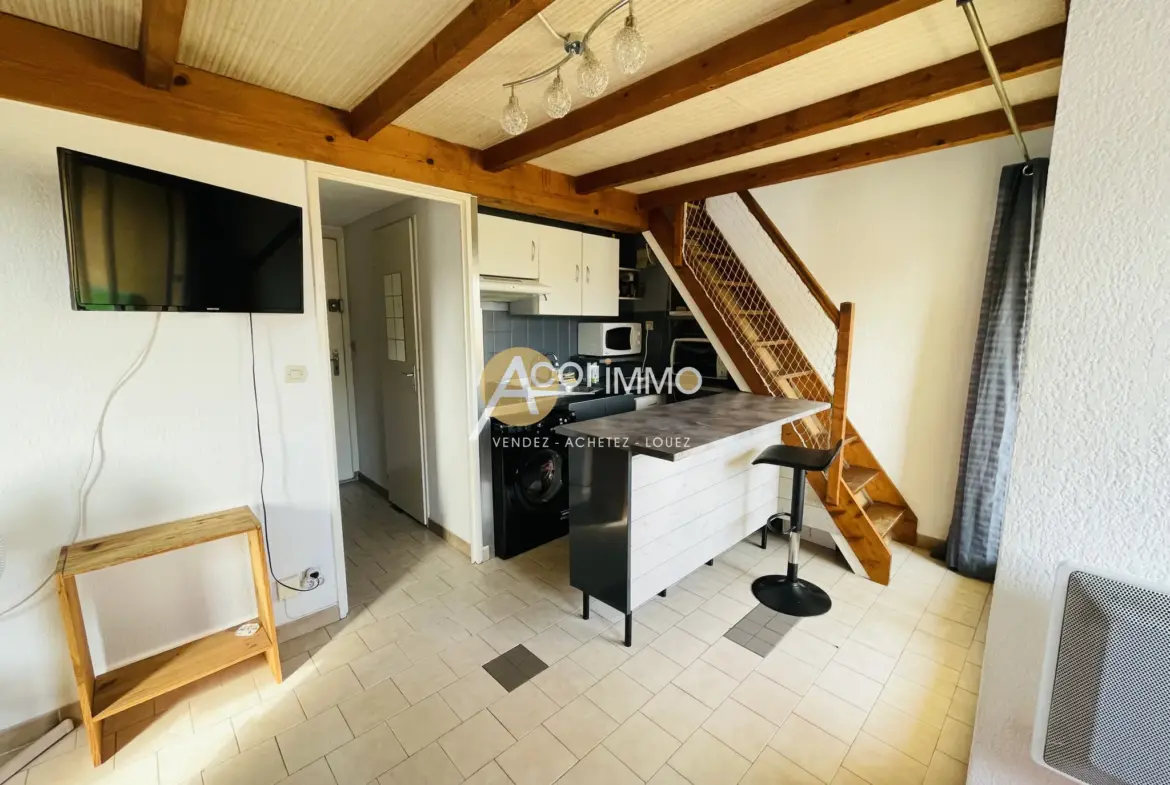 À vendre: Appartement T2 en duplex aux Sablettes avec parking 