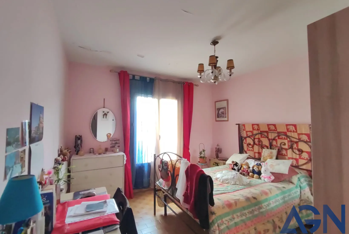 À vendre : Appartement 2 pièces de 49,59 m² avec loggia à Agde 