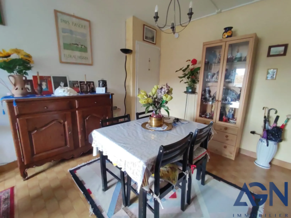 À vendre : Appartement 2 pièces de 49,59 m² avec loggia à Agde