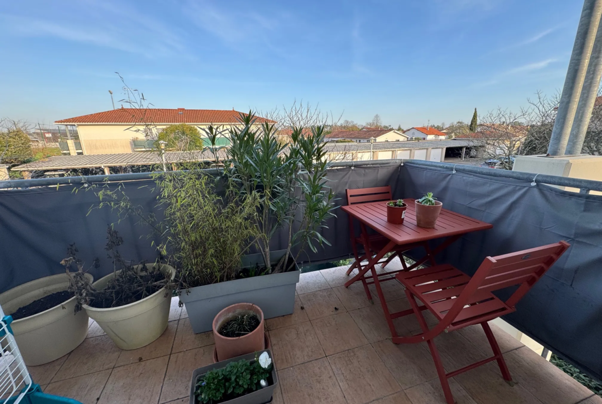 Appartement T3 avec balcon et parkings à Parentis-en-Born 