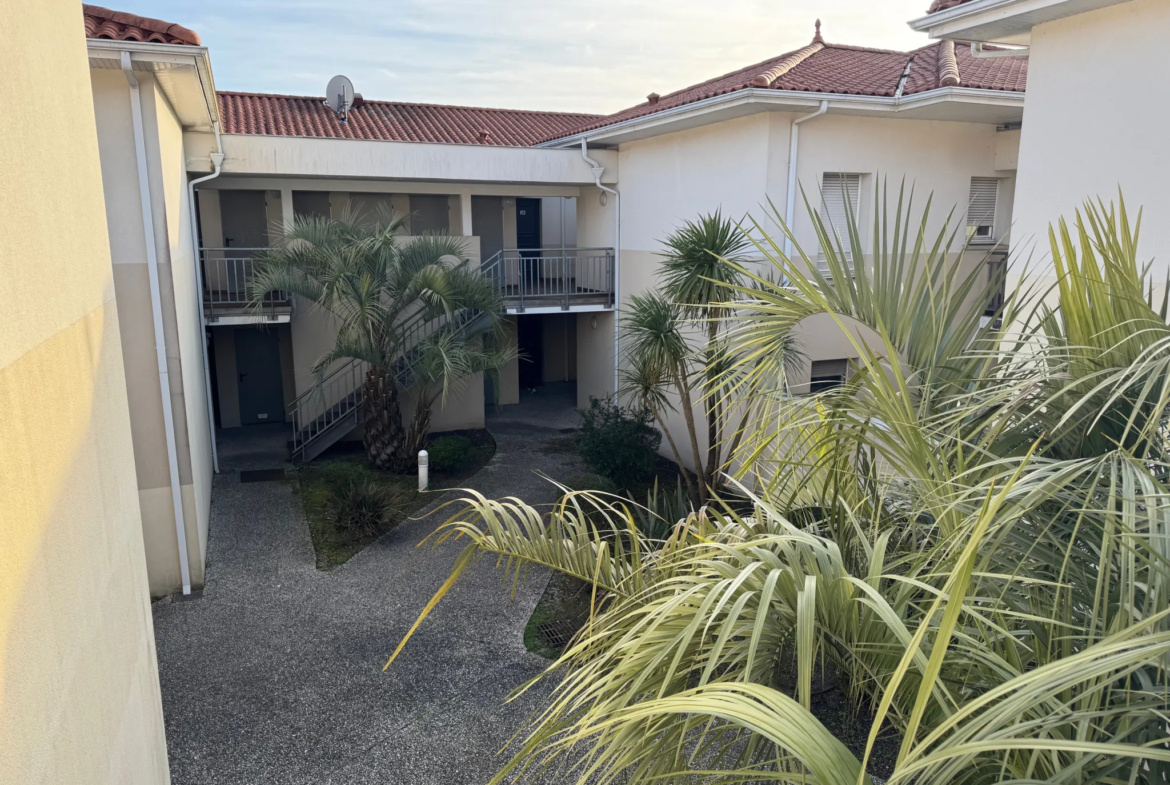 Appartement T3 avec balcon et parkings à Parentis-en-Born 