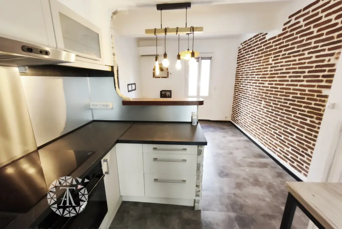 Maison de village rénovée à vendre - T3 de 53 m² à Bages 