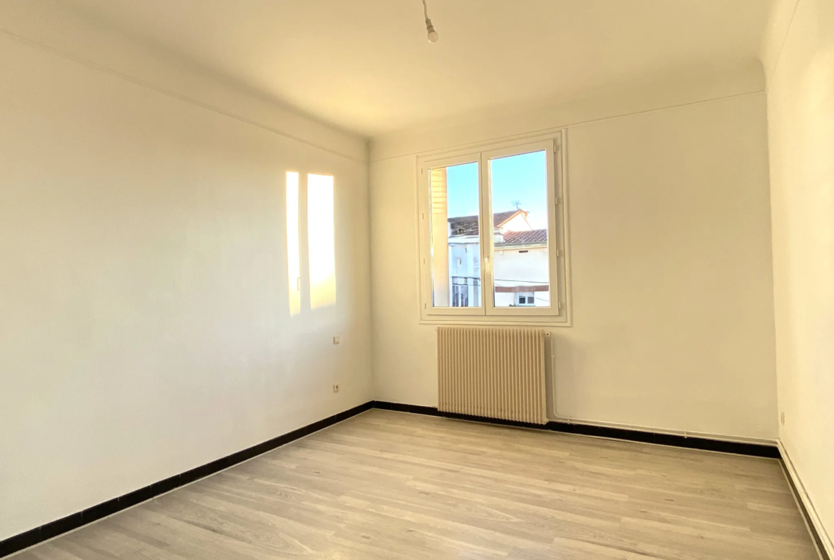 Appartement lumineux T3 à vendre au jardin des remparts à Perpignan 