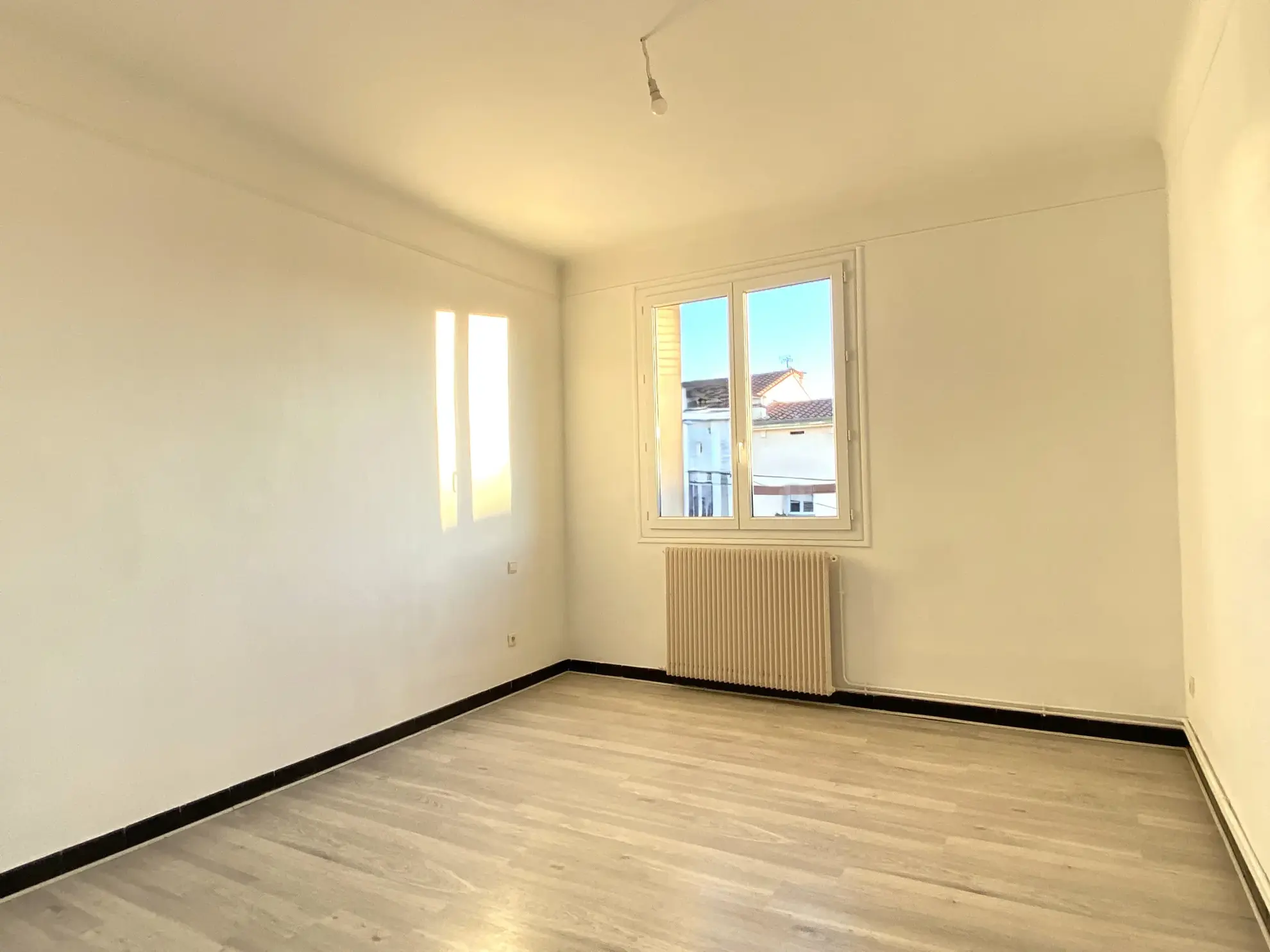 Appartement lumineux T3 à vendre au jardin des remparts à Perpignan 