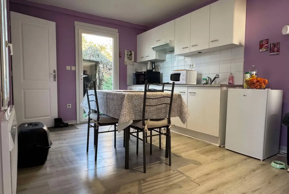 Maison à vendre à Domart en Ponthieu - 1 chambre, garage, 76300 € 