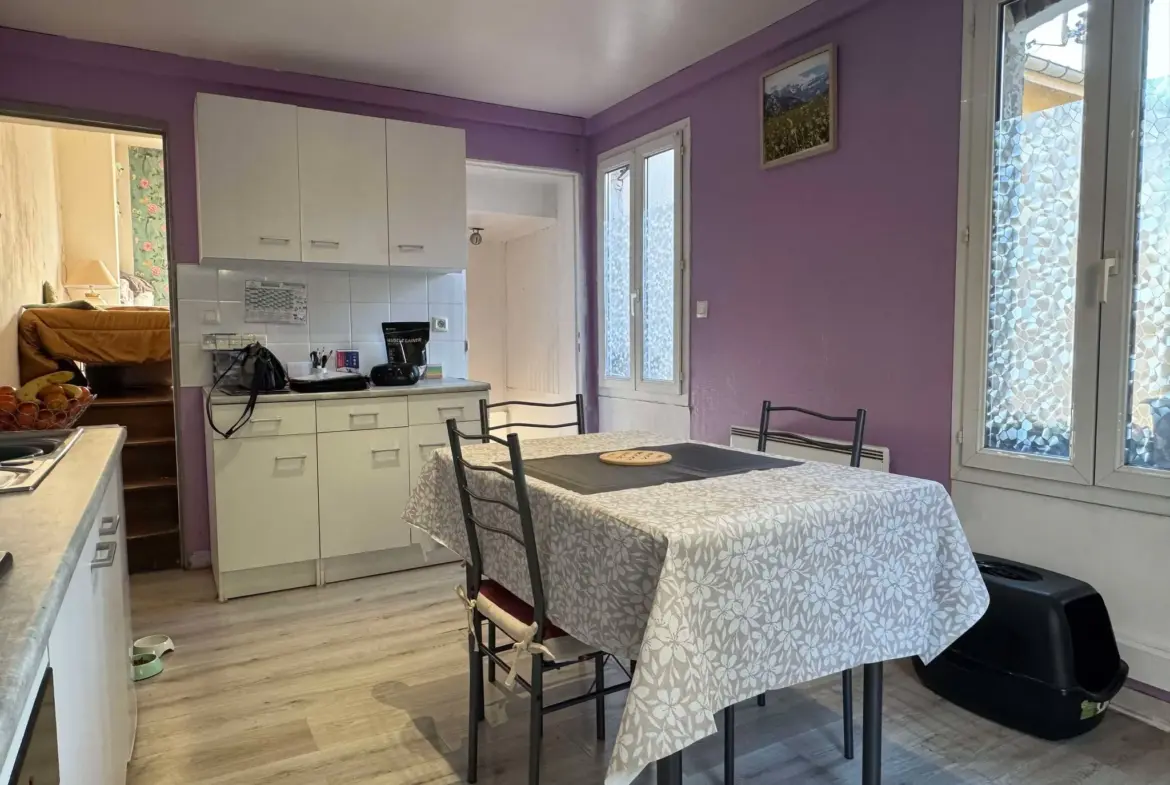 Maison à vendre à Domart en Ponthieu - 1 chambre, garage, 76300 € 