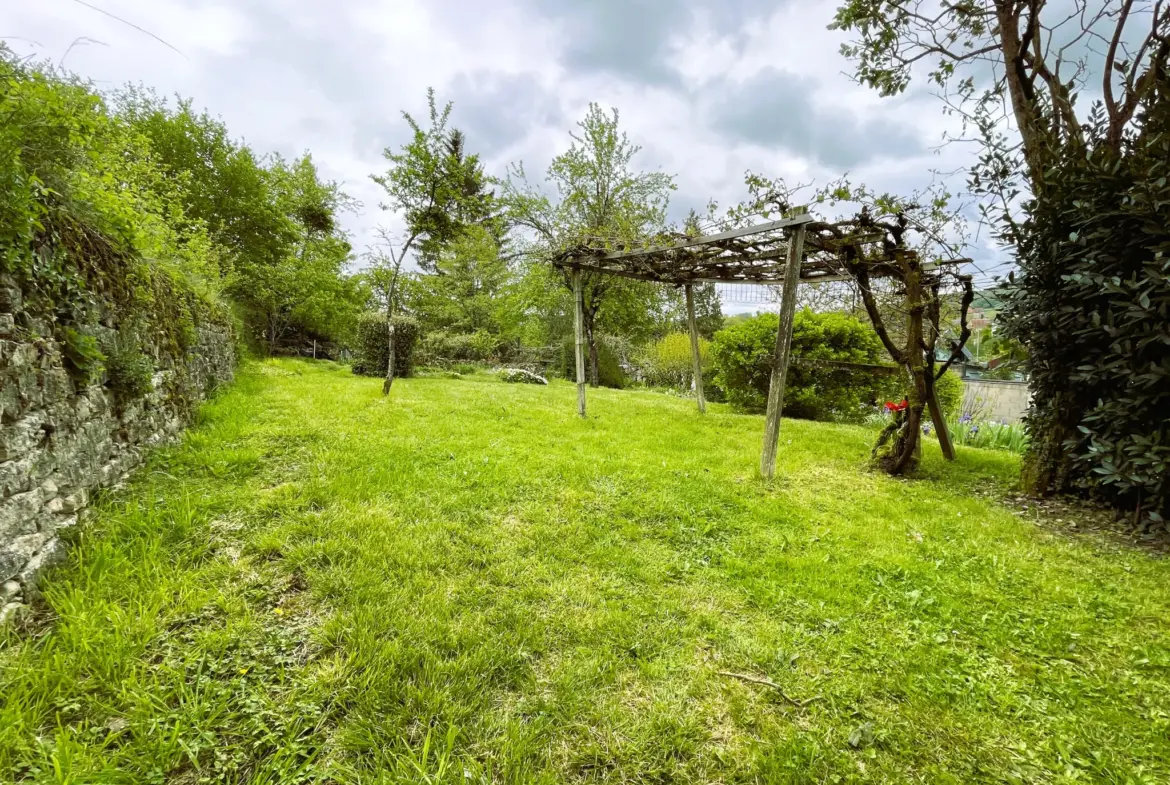 Maison à vendre à Prémery - 2 chambres sur 562 m² 