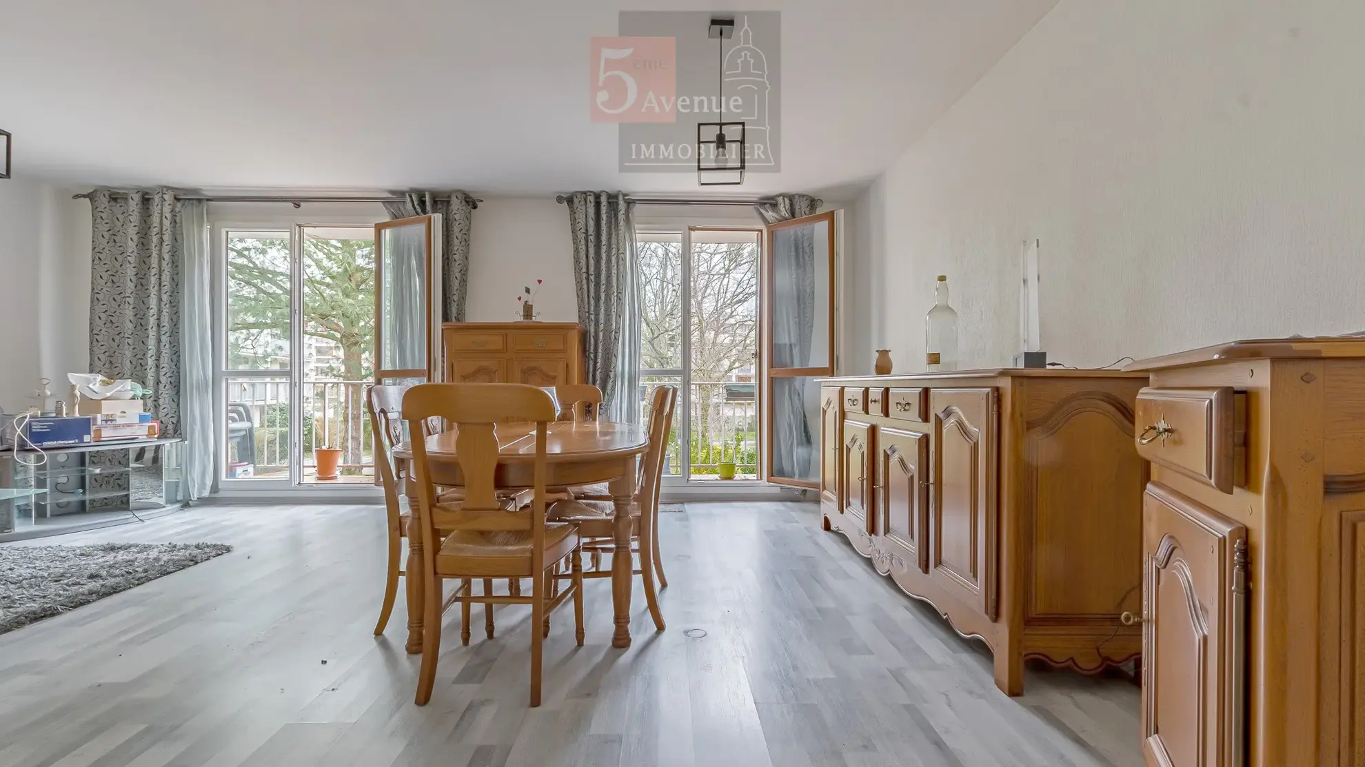 Appartement à vendre de 79 m² à Chantilly avec balcon et garage 