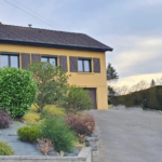 Maison individuelle avec 4 chambres et piscine à Novillars