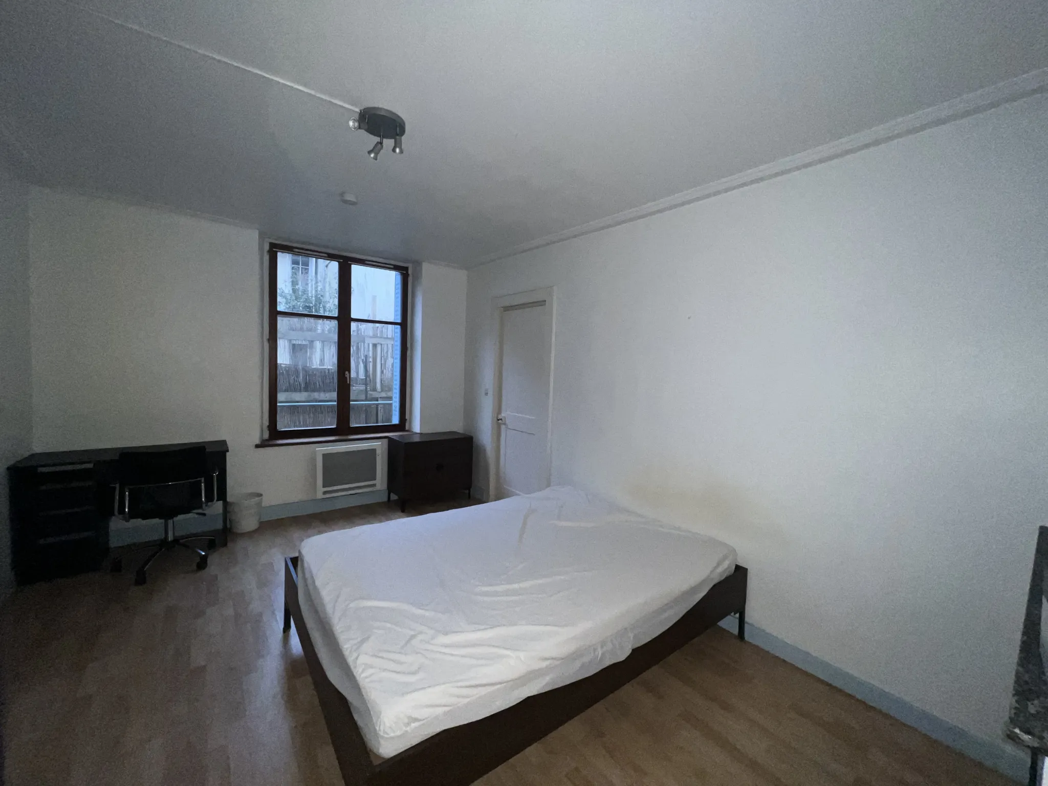 À vendre : Appartement T2 à rénover dans le quartier Charles III à Nancy 