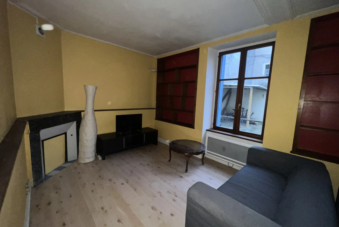 À vendre : Appartement T2 à rénover dans le quartier Charles III à Nancy 