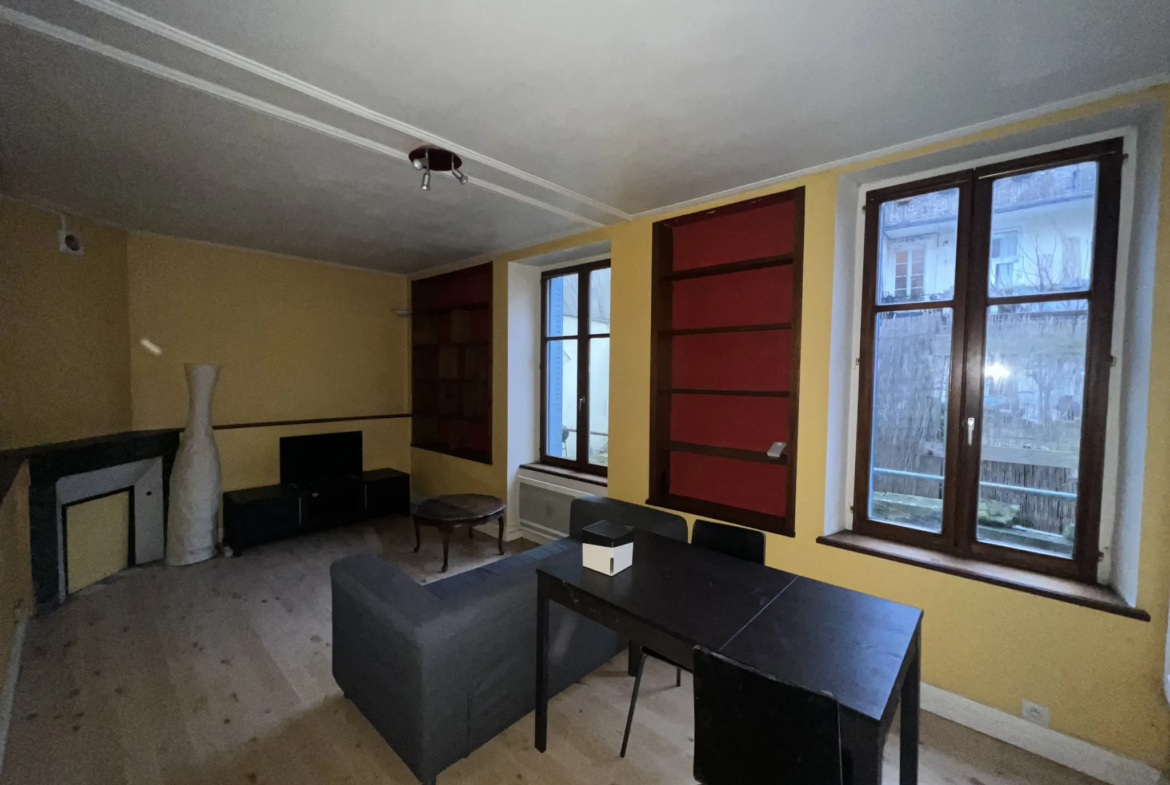 À vendre : Appartement T2 à rénover dans le quartier Charles III à Nancy 