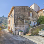 Appartement à rénover avec cave aux Mayons