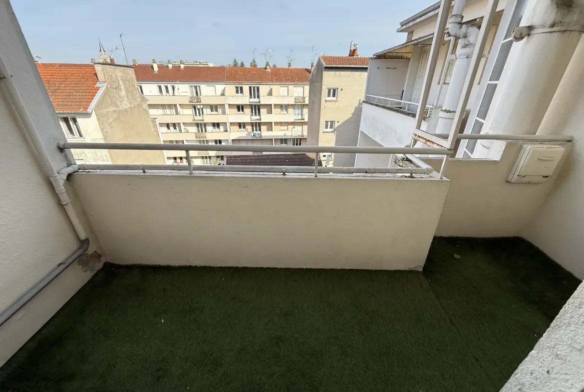 Vente Appartement T3 Lumineux à Vichy avec Balcon et Ascenseur 