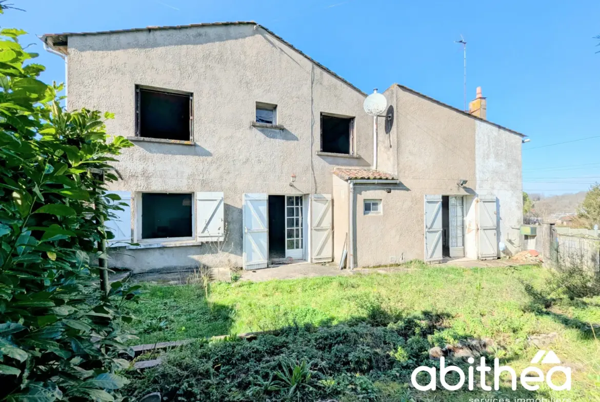 Maison à rénover de 109 m² à acheter pour 140 500 € à Lugon-et-l'Île-du-Carnay 