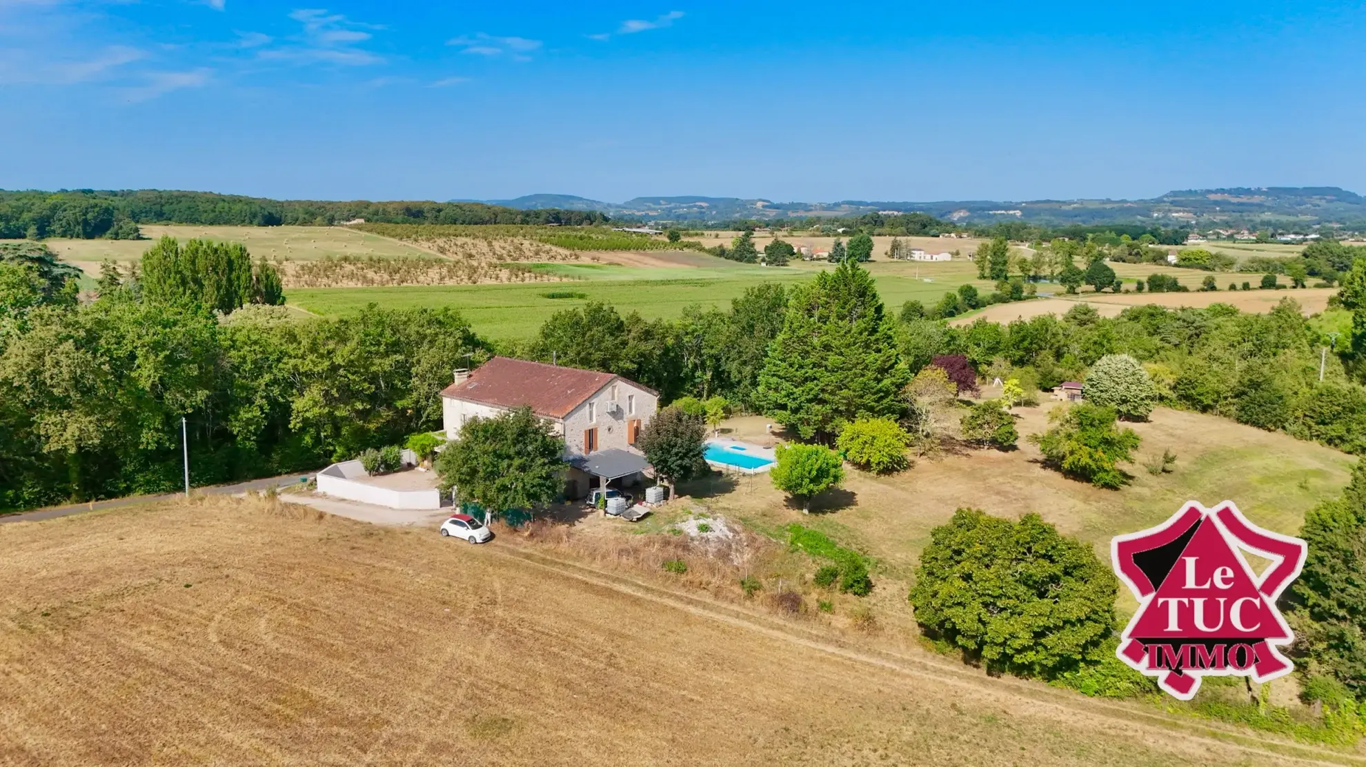 Maison 8 chambres avec piscine chauffée à Montayral 