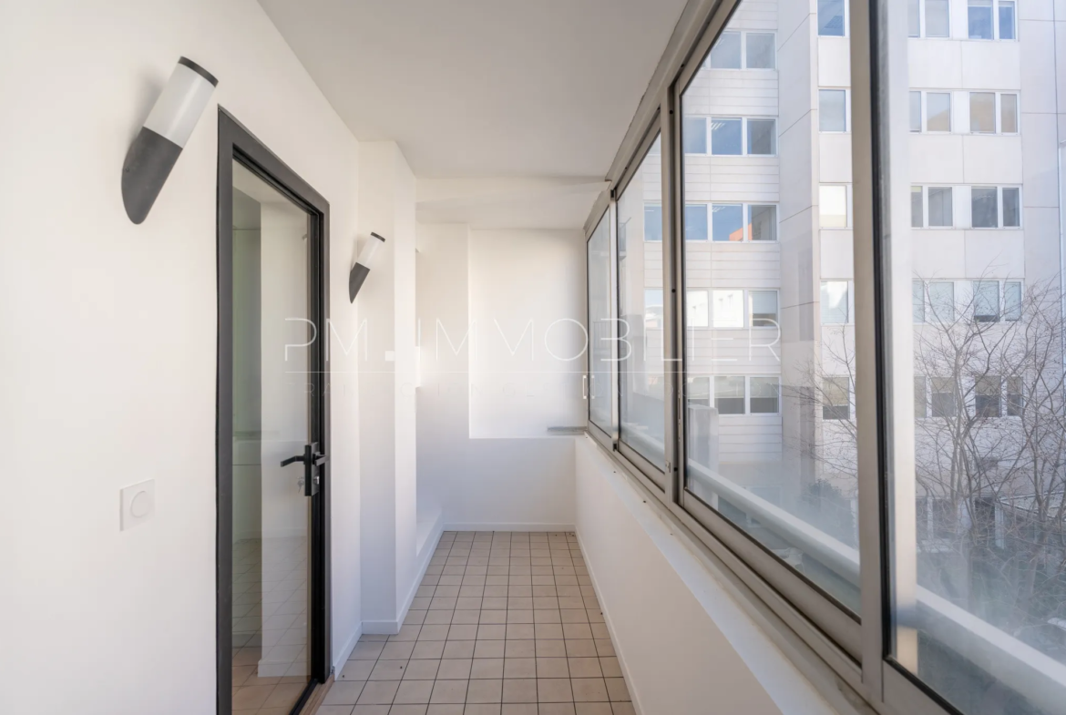 Vente Appartement T3 Rénové à Marseille 13008 