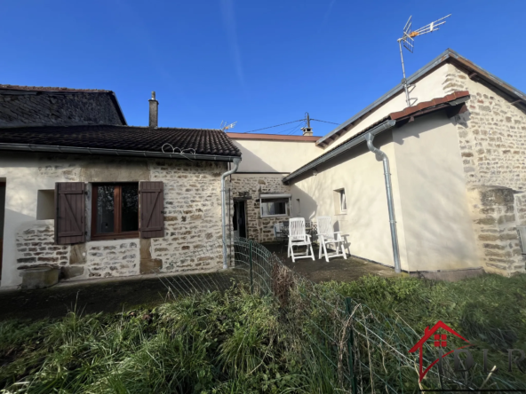 À Vendre : Deux Gîtes Rénovés - Charme de l'Ancien