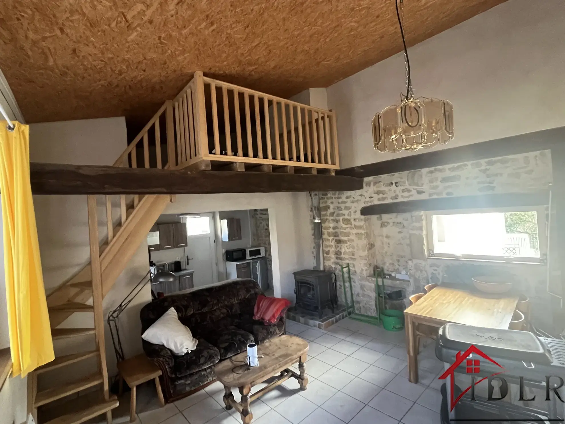 À Vendre : Deux Gîtes Rénovés - Charme de l'Ancien 