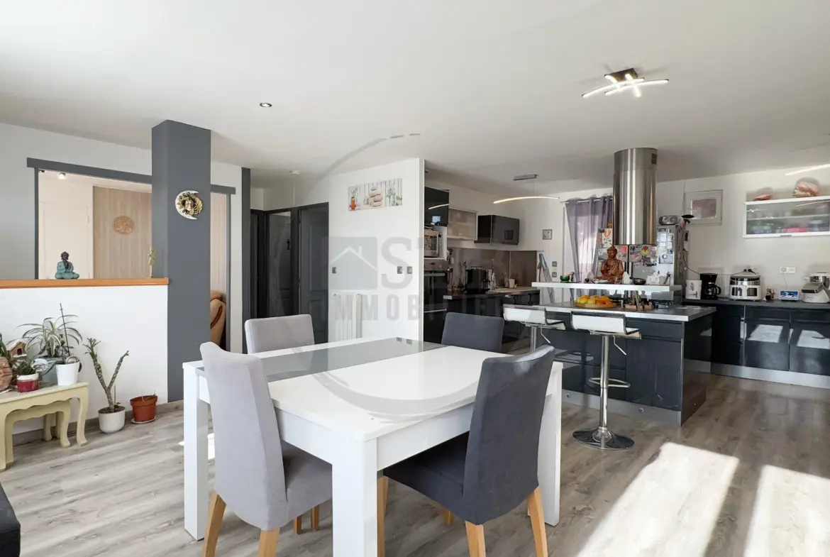 À vendre : Maison plain-pied rénovée de 97m² à Saint-Georges-Les-Bains 