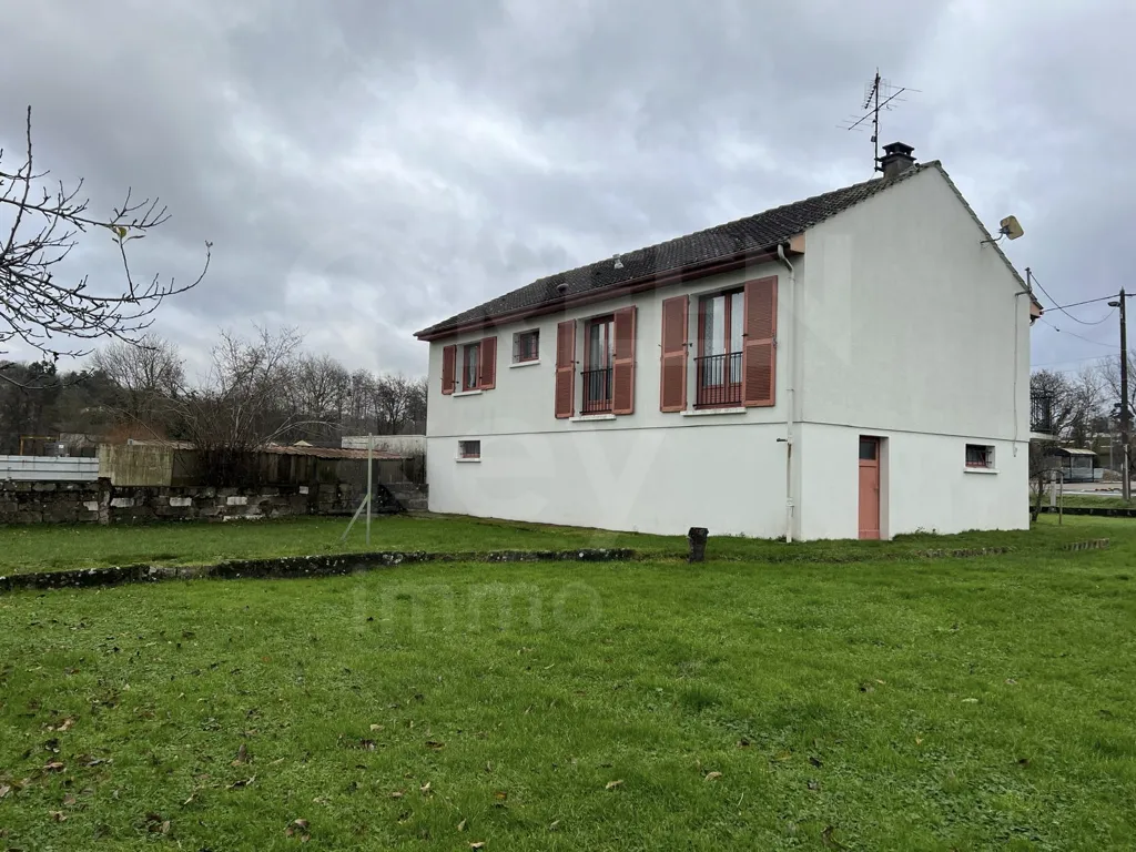 Maison à vendre à Saint-Fargeau - 4 pièces et 2146 m² de terrain 