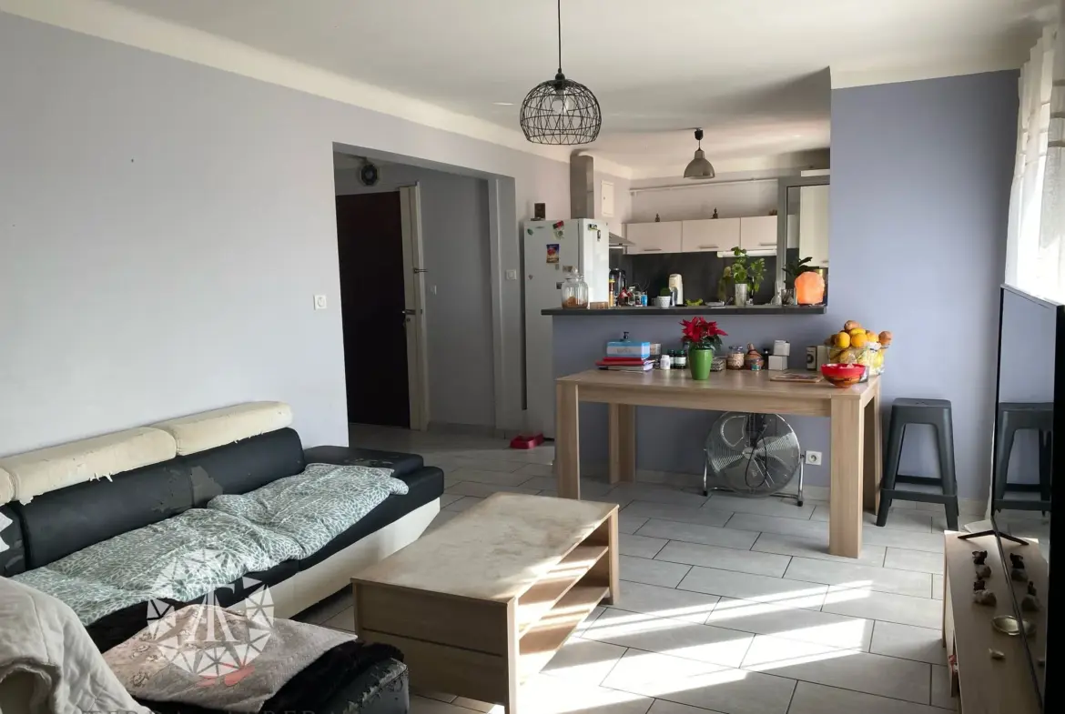 Appartement 4 pièces avec terrasse et parking à Perpignan 