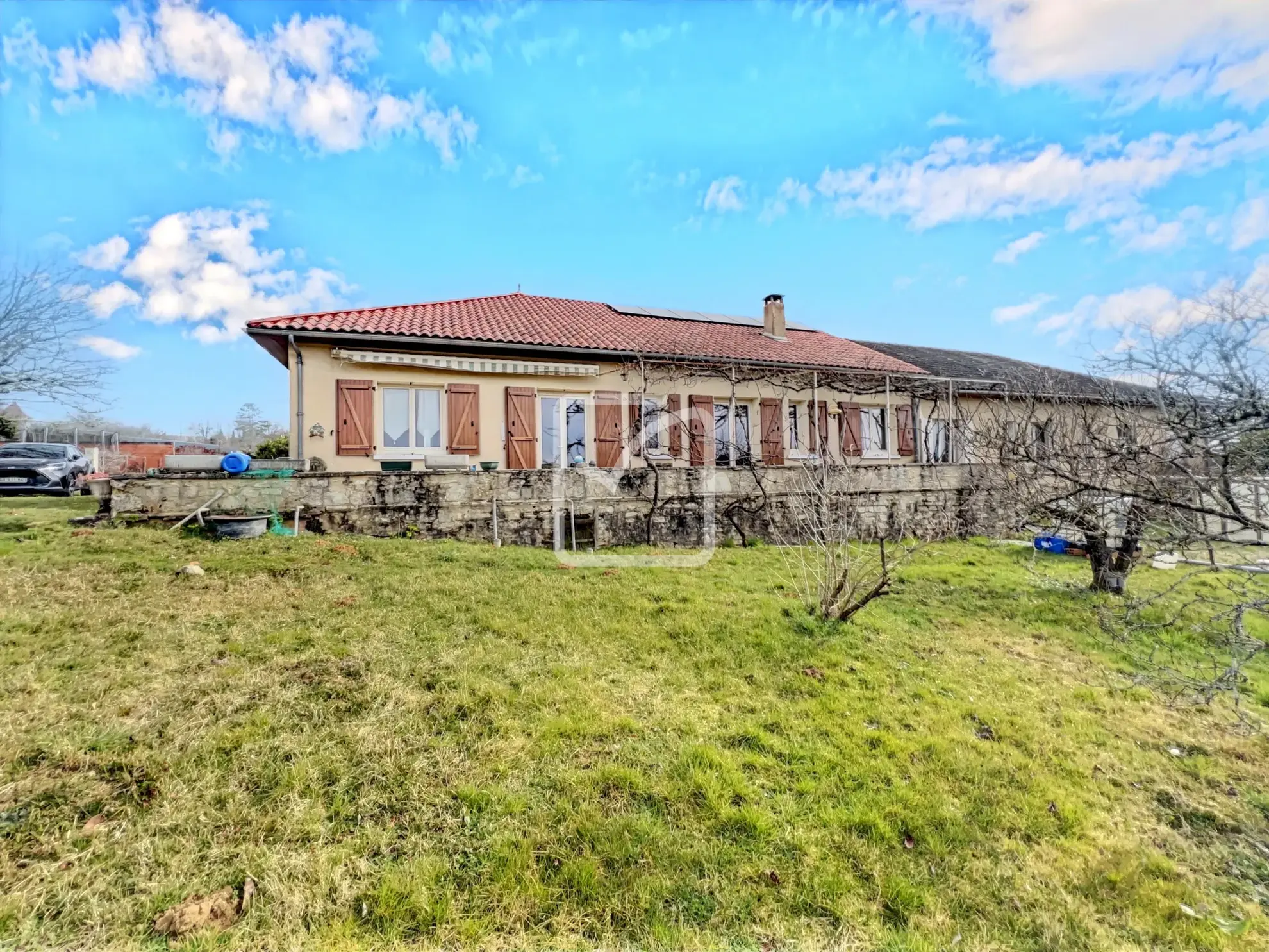 Maison spacieuse à vendre à Saint Martial de Nabirat - 140 m2 