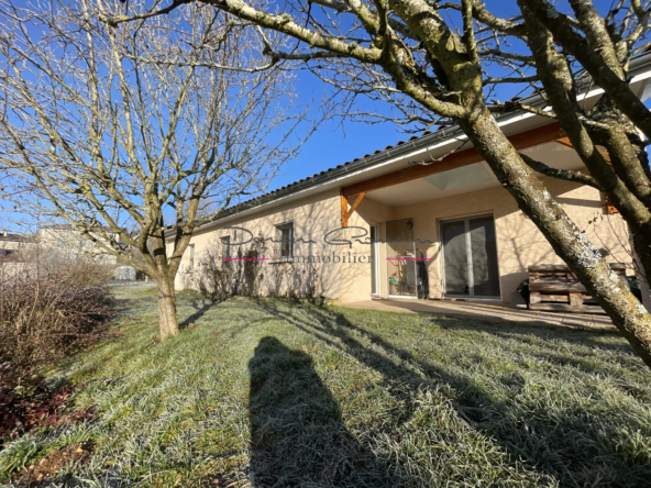 Villa de plain-pied à vendre à Cublize avec terrain de 1525m²