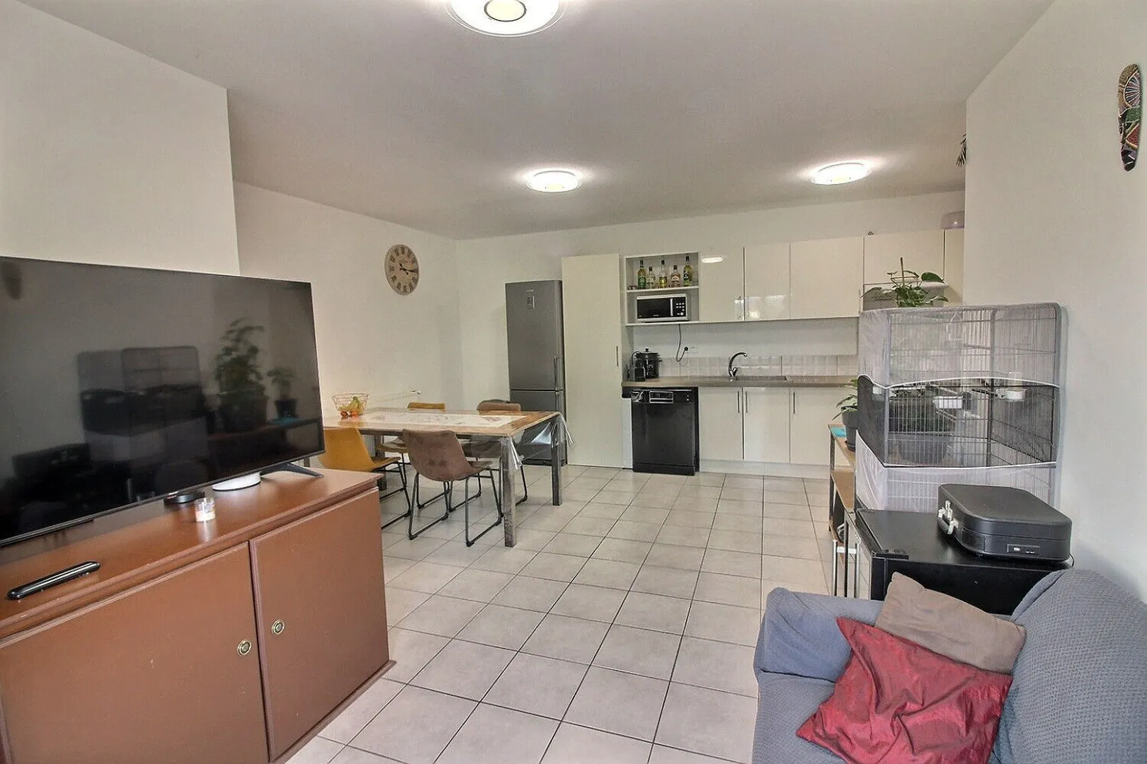 Bel appartement à Gardanne avec terrasse et stationnement 