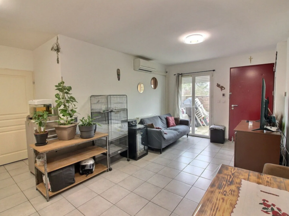 Bel appartement à Gardanne avec terrasse et stationnement