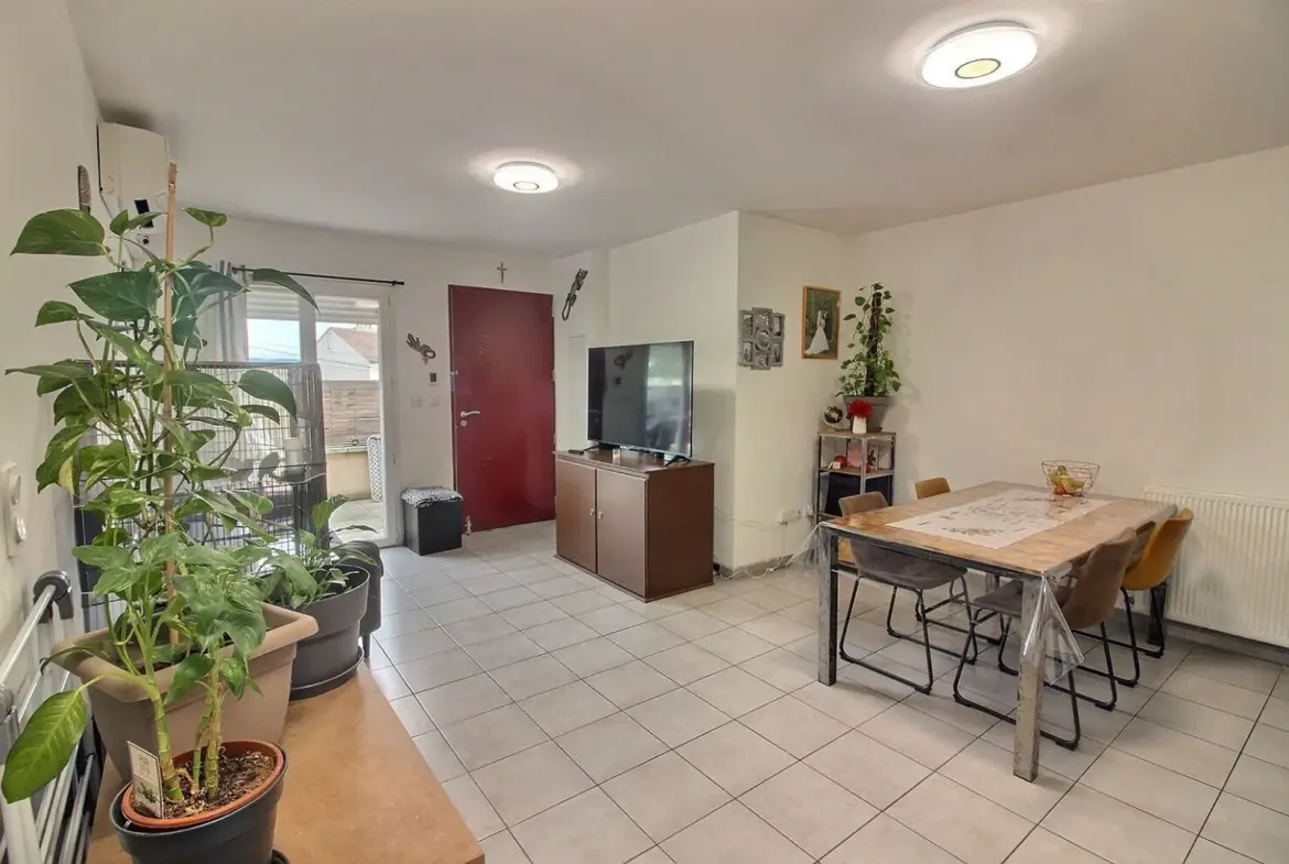 Bel appartement à Gardanne avec terrasse et stationnement 