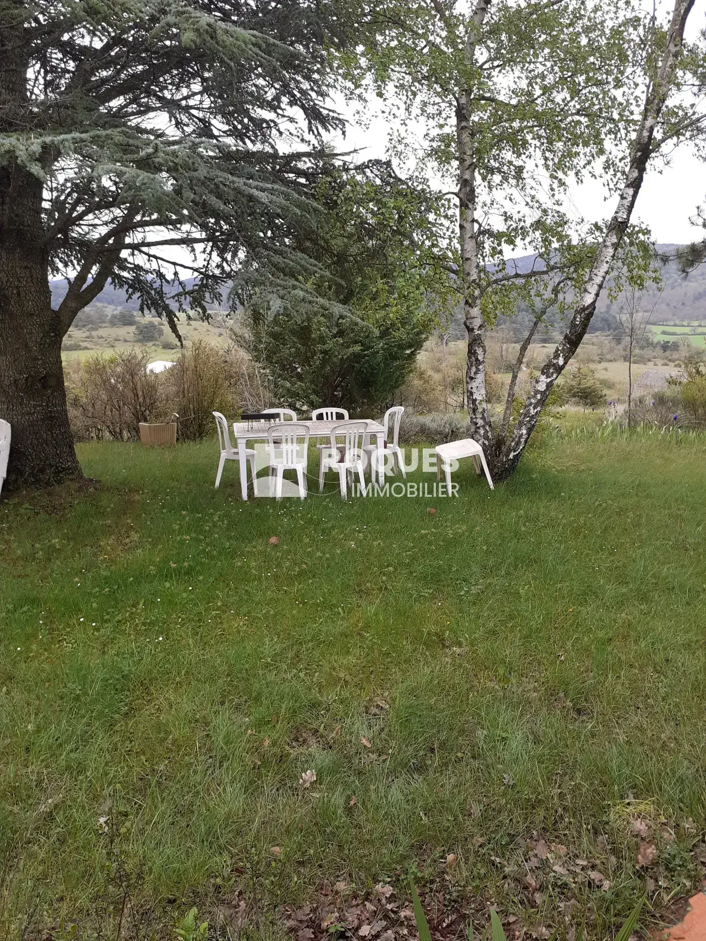 Maison spacieuse à vendre à Pierrefiche du Larzac 