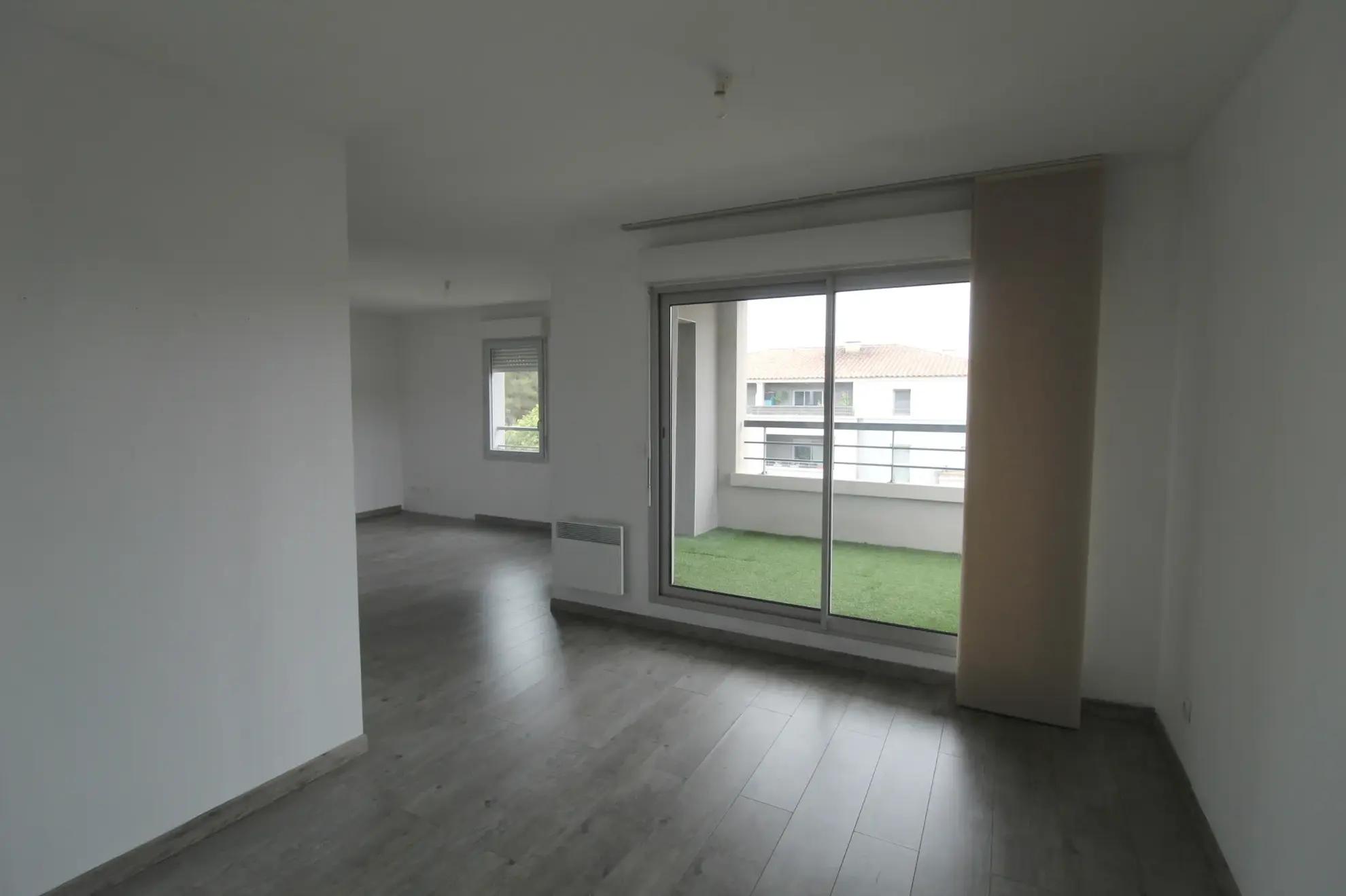 Spacieux appartement T4 à Nîmes Est, 91 m² avec terrasse 